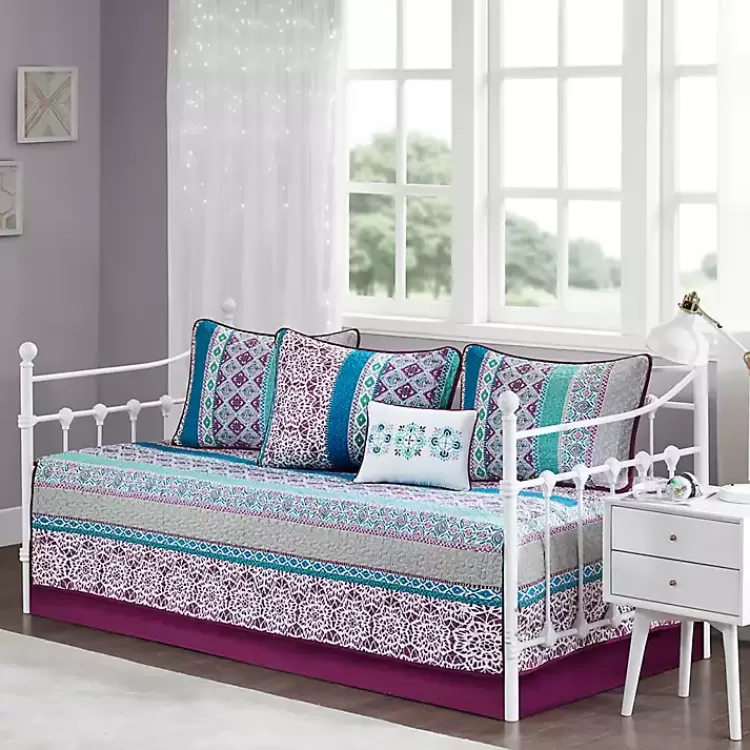 Adley Reversible Daybed 6-pc. Quilt Cover Set>Kirklands Home Best