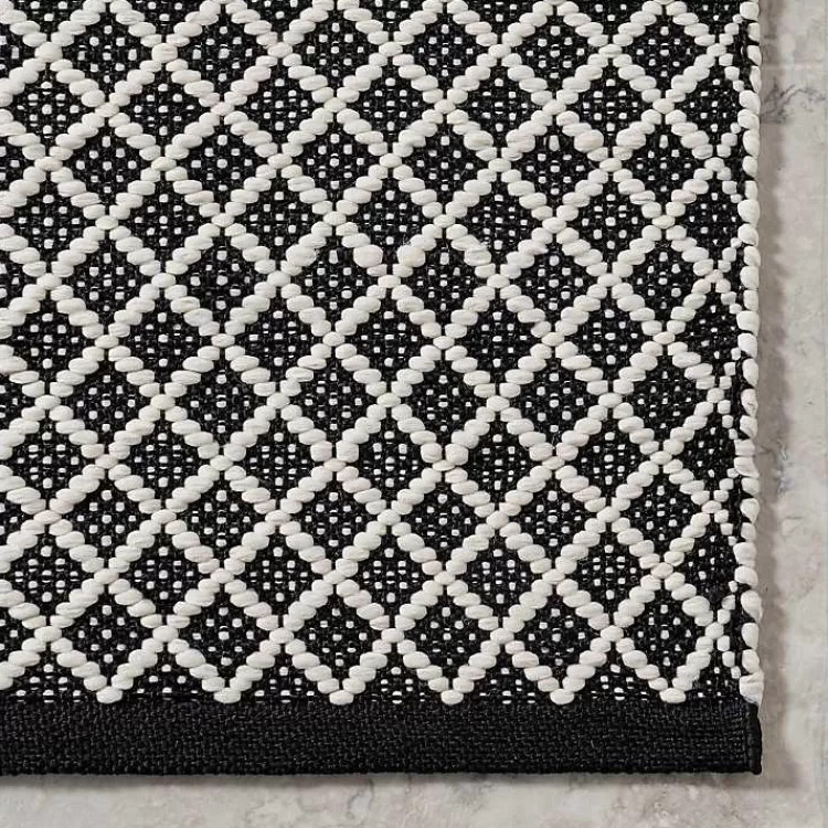 black__white_trellis_indooroutdoor_runner_x_4.webp Black & White Trellis Indoor/Outdoor Runner, 3x8>Kirklands Home Best