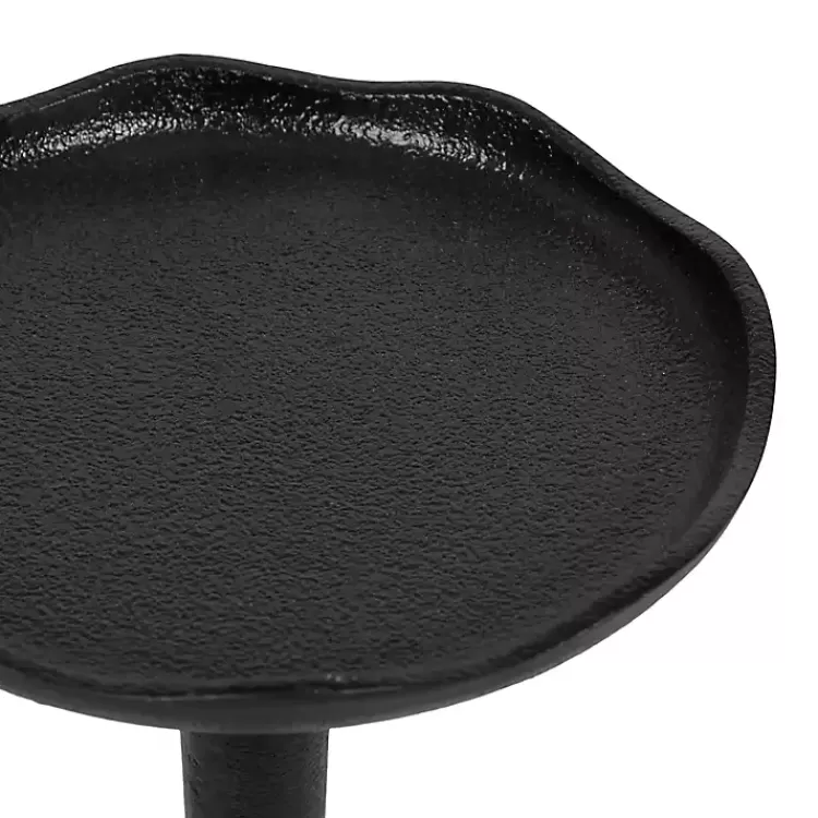 black_metal_alicia_accent_table_2.webp Metal Alicia Accent Table>Kirklands Home Outlet