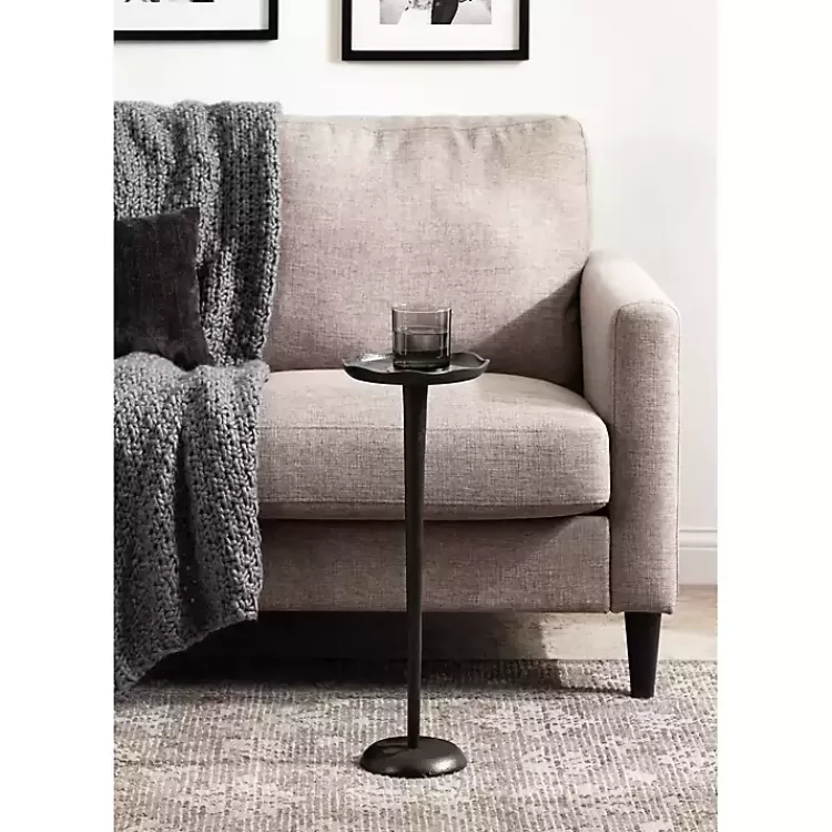black_metal_alicia_accent_table_5.webp Metal Alicia Accent Table>Kirklands Home Outlet
