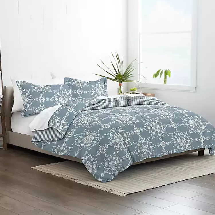 Daisy Medallion King 3-pc. Comforter Set>Kirklands Home Outlet