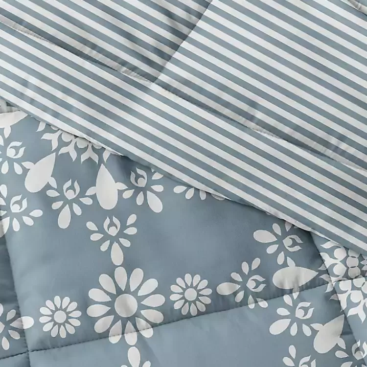 blue_daisy_medallion_queen_pc_comforter_set_4.webp Daisy Medallion Queen 3-pc. Comforter Set>Kirklands Home Sale
