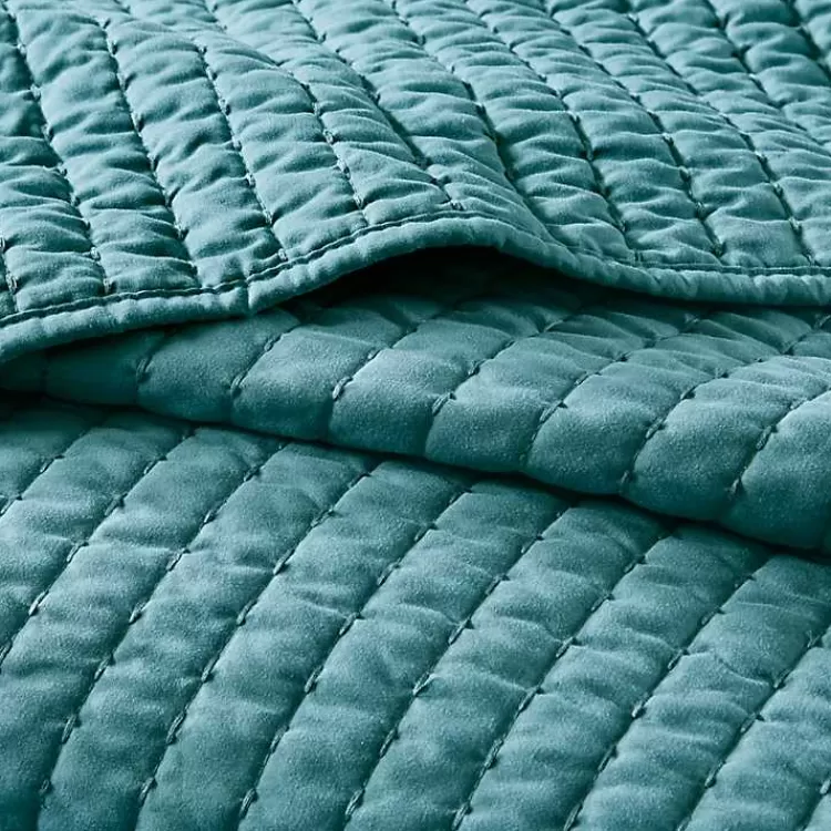 blue_jaxson_pc_reversible_king_coverlet_set_2.webp Jaxson 3-pc. Reversible King Coverlet Set>Kirklands Home Sale
