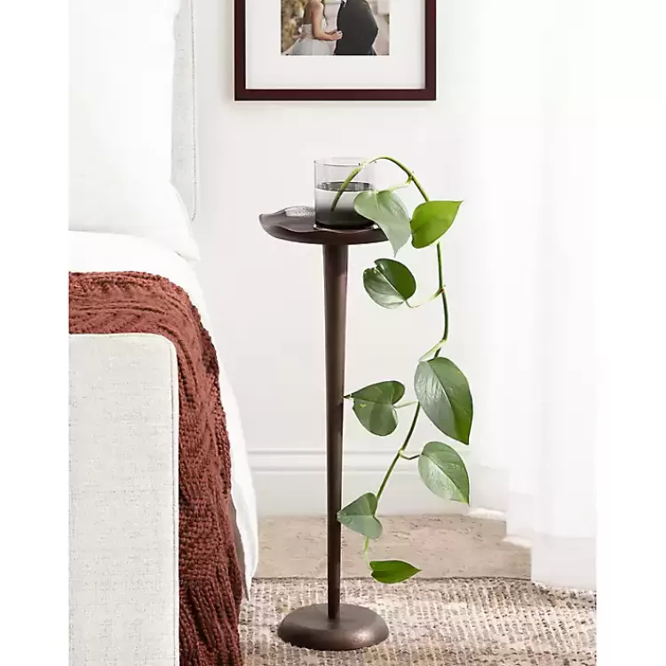 bronze_metal_alicia_accent_table_10.webp Bronze Metal Alicia Accent Table>Kirklands Home Best