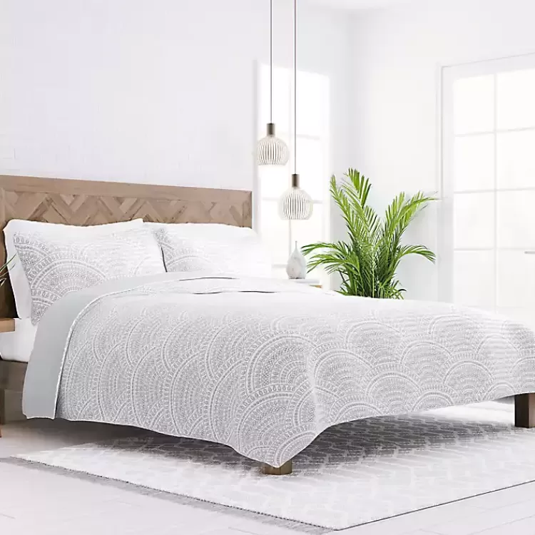 Gray Scalloped Reversible 2-pc. Twin Quilt Set>Kirklands Home Flash Sale