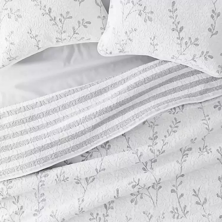 gray_vines_reversible_pc_king_quilt_set_3.webp Gray Vines Reversible 3-pc. King Quilt Set>Kirklands Home Clearance