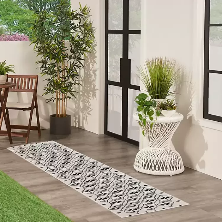 ivory__black_quatrefoil_indooroutdoor_runner_2.webp Ivory & Black Quatrefoil Indoor/Outdoor Runner>Kirklands Home Outlet