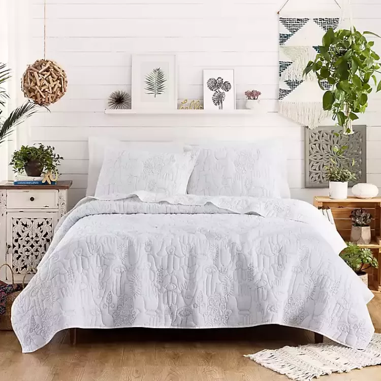Justina Blakeney Cloud Hamsa King Quilt Set>Kirklands Home Hot