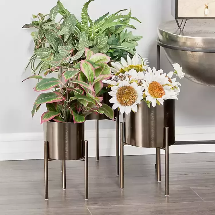 metallic_black_modern_iron_planters_set_of__2.webp Metallic Modern Iron Planters, Set of 3>Kirklands Home Discount