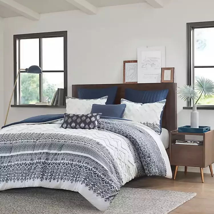 navy_and_white_pc_fullqueen_comforter_set_2.webp Navy and White 3-pc. Full/Queen Comforter Set>Kirklands Home Store