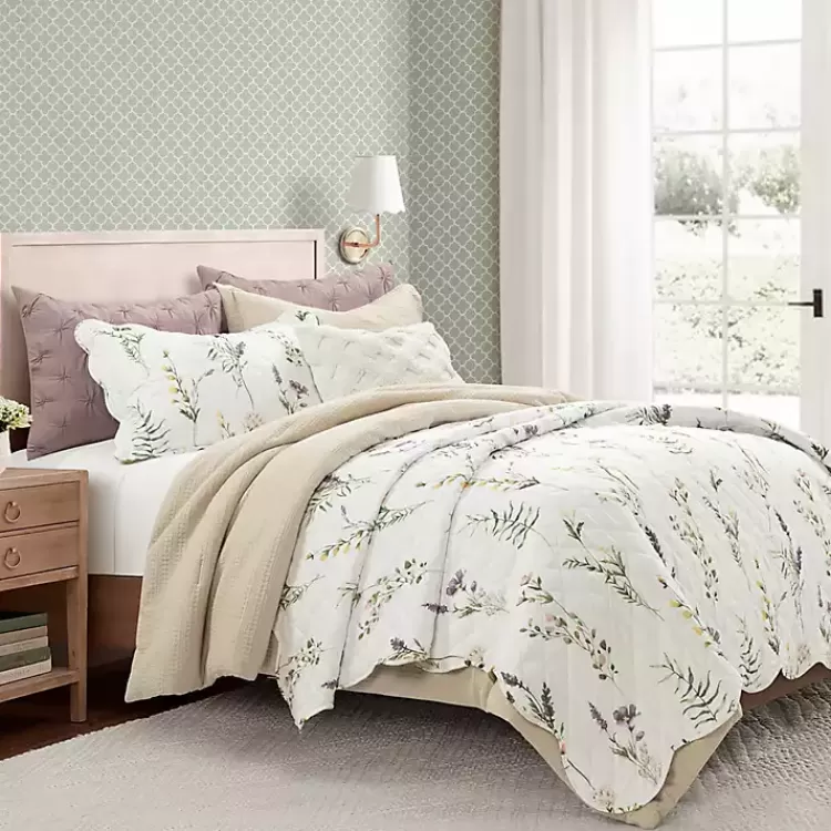 watercolor_wildflower_pc_king_quilt_set_2.webp Watercolor Wildflower 3-pc. King Quilt Set>Kirklands Home Best